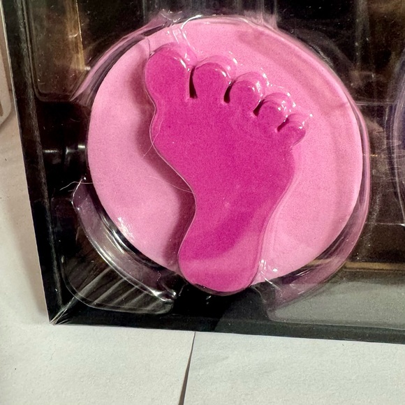 NWT. Two Melissa & Doug Jumbo Palm Stamper kits. collection of jumbo stamps - Picture 6 of 13